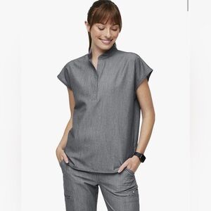 FIGS Women’s Scrub set